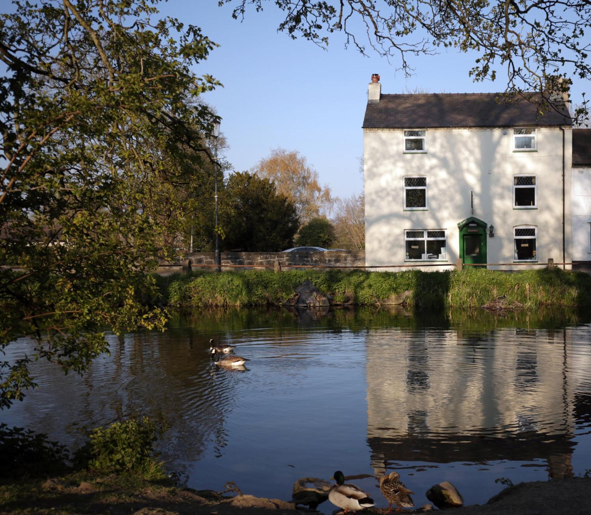 Fitzwarine House Whittington Hotel Bagian luar foto